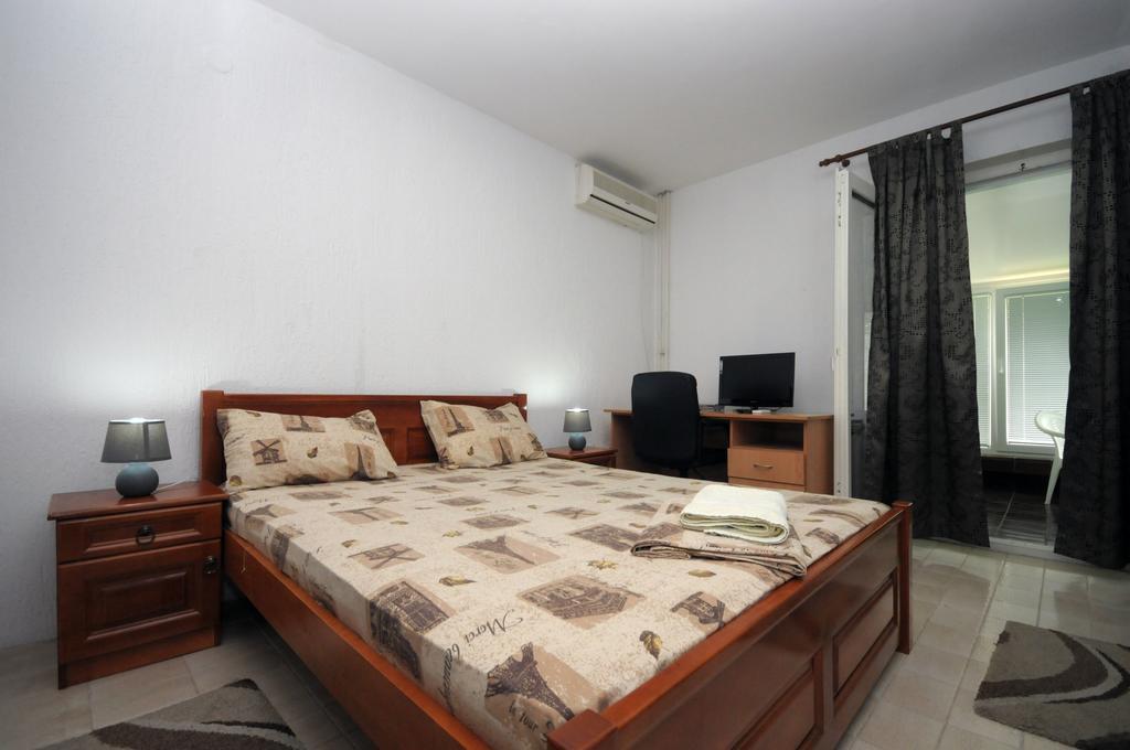 Bravo Apartmani Budva Oda fotoğraf